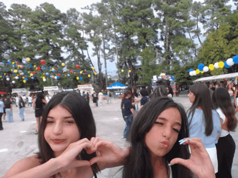 1906870