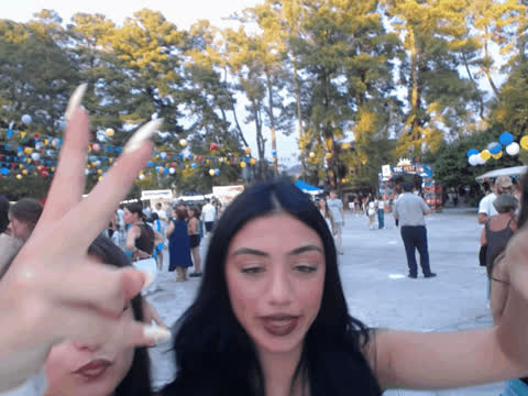 1906971
