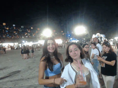 1907323