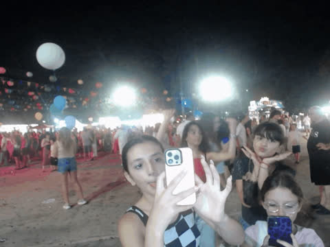 1907204