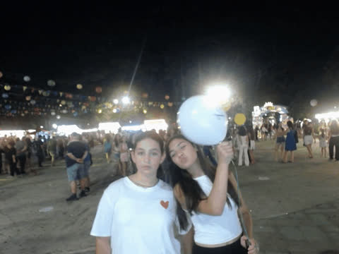 1907132