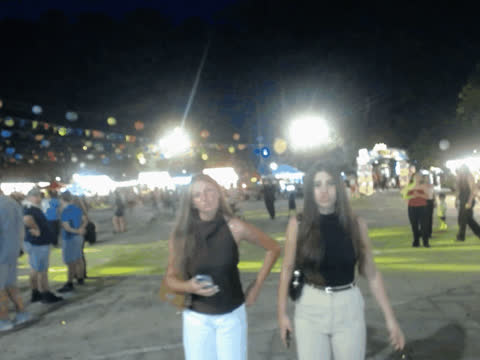 1907116