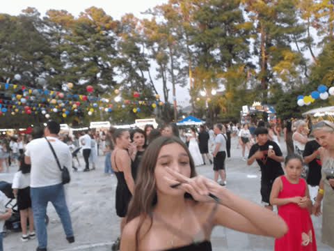 1906991