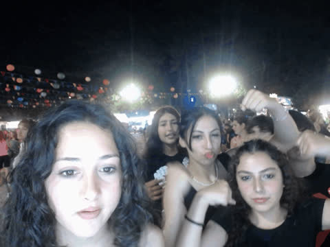 1907309