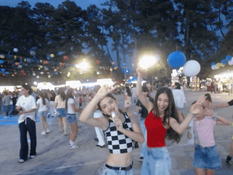 1907067
