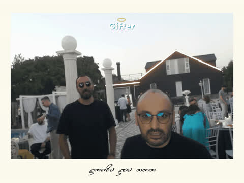 1907712