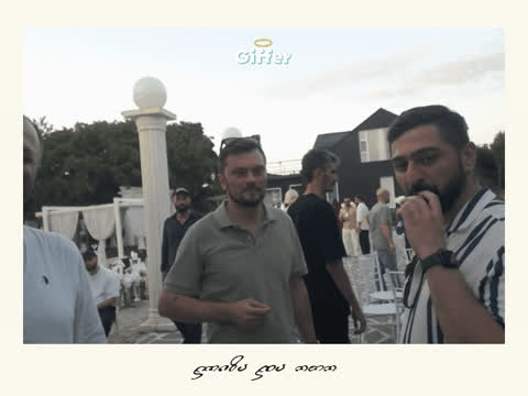 1907702