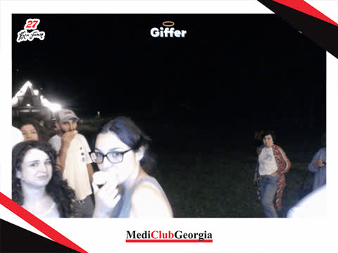 1908318