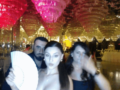 1908818