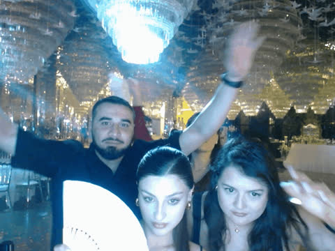 1908819