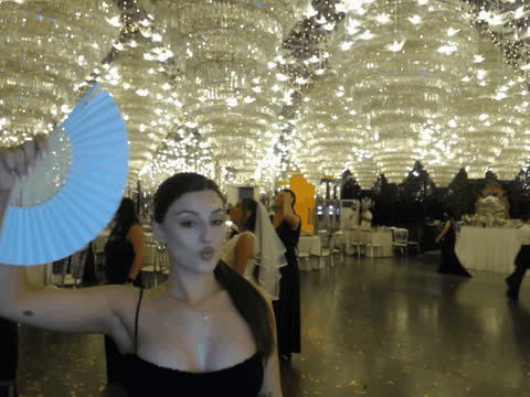 1908834