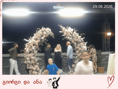 1909576