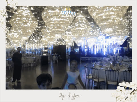 1910853