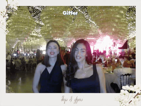1910918